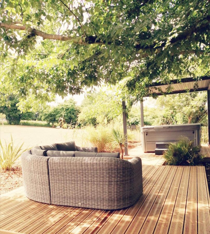 Le Domaine De Pivette Chambre Climatisee Et Insolite Avec Terrasse Privative Avranches Exterior foto